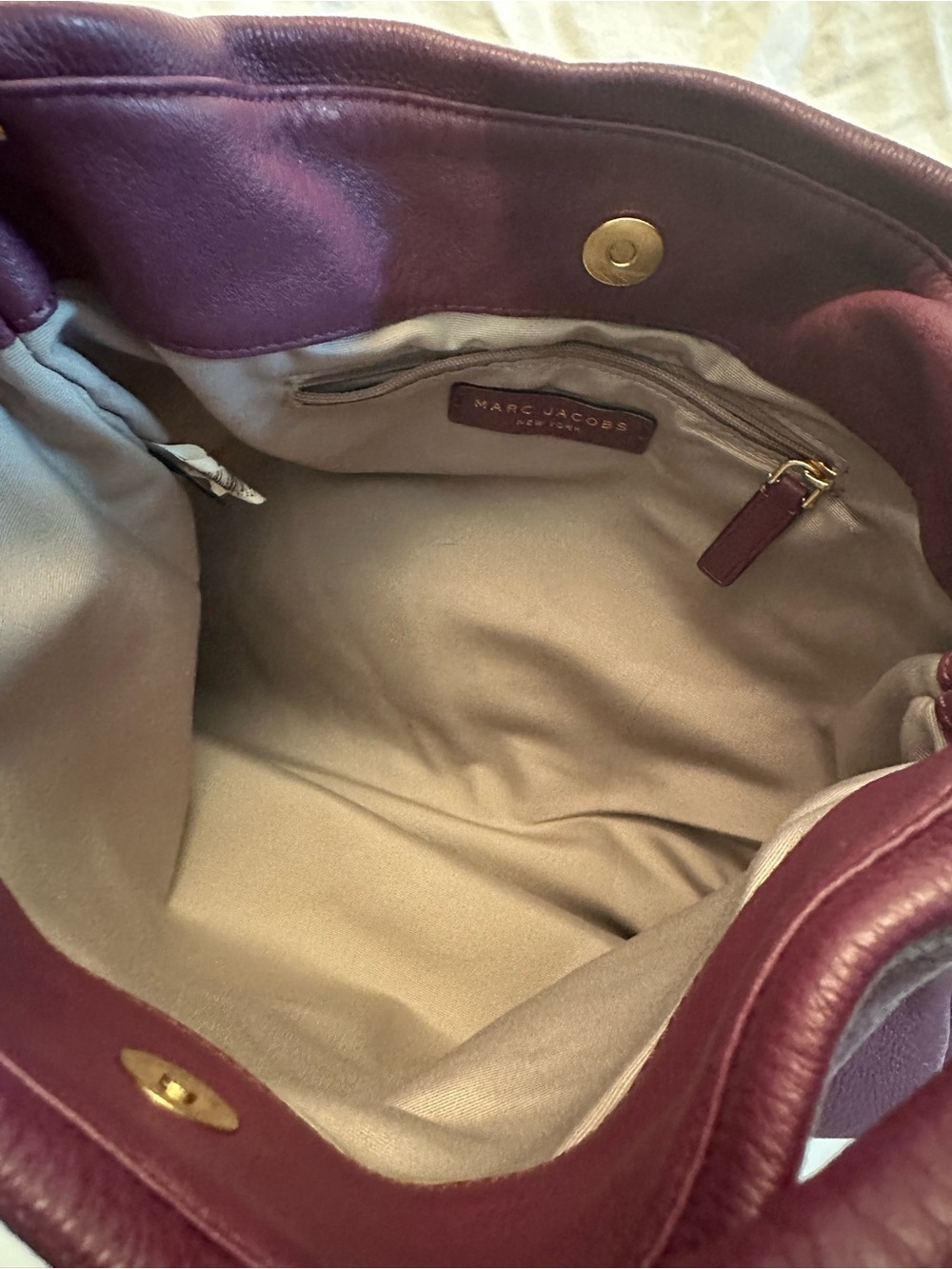 Marc Jacobs Classic Q Hillier Hobo - Picture 6 of 10